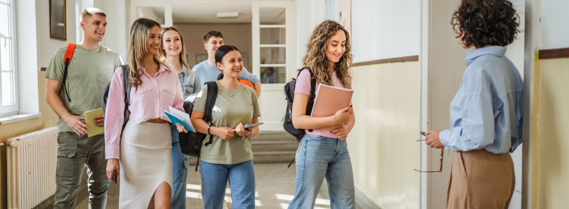 Преподаватель